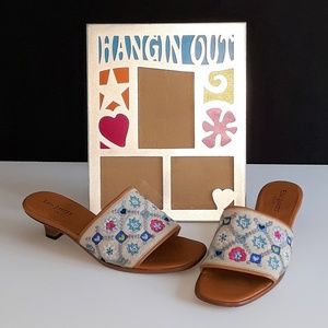 Eric Javits Italian leather embroidered sandals 7M